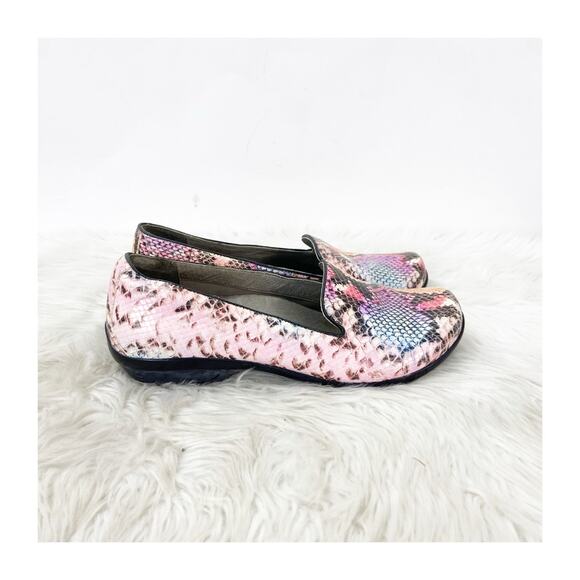 Dansko Olivia 38 8 Pink Women's Embossed Snakeskin Slip On Leather Ballet Flats - Picture 3 of 14